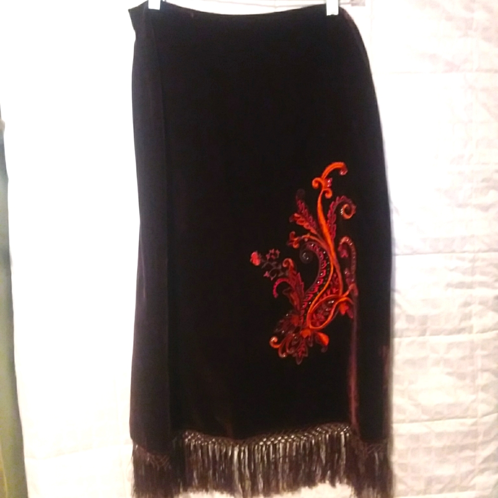 Rich velveteen skirt by FINITY STUDIO. Size 8.